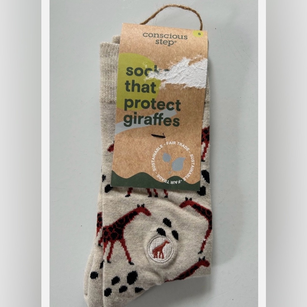 CONSCIOUS STEP Socks S PROTECT GIRAFFES Organic Cotton Blend Fair Trade Crew NWT